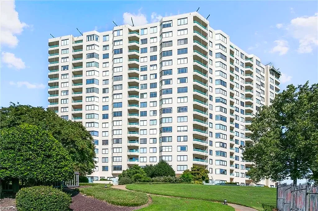 7505 River RD #12G, NEWPORT NEWS VA 23607