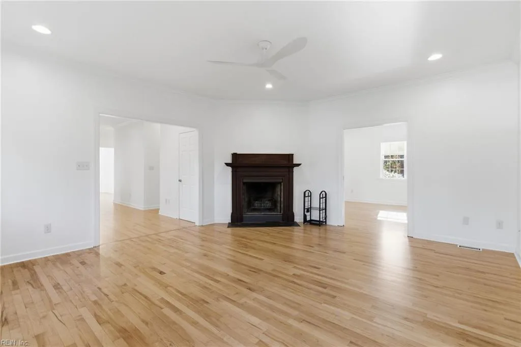 147 Country Club DR, WILLIAMSBURG VA 23188 - Photo 3