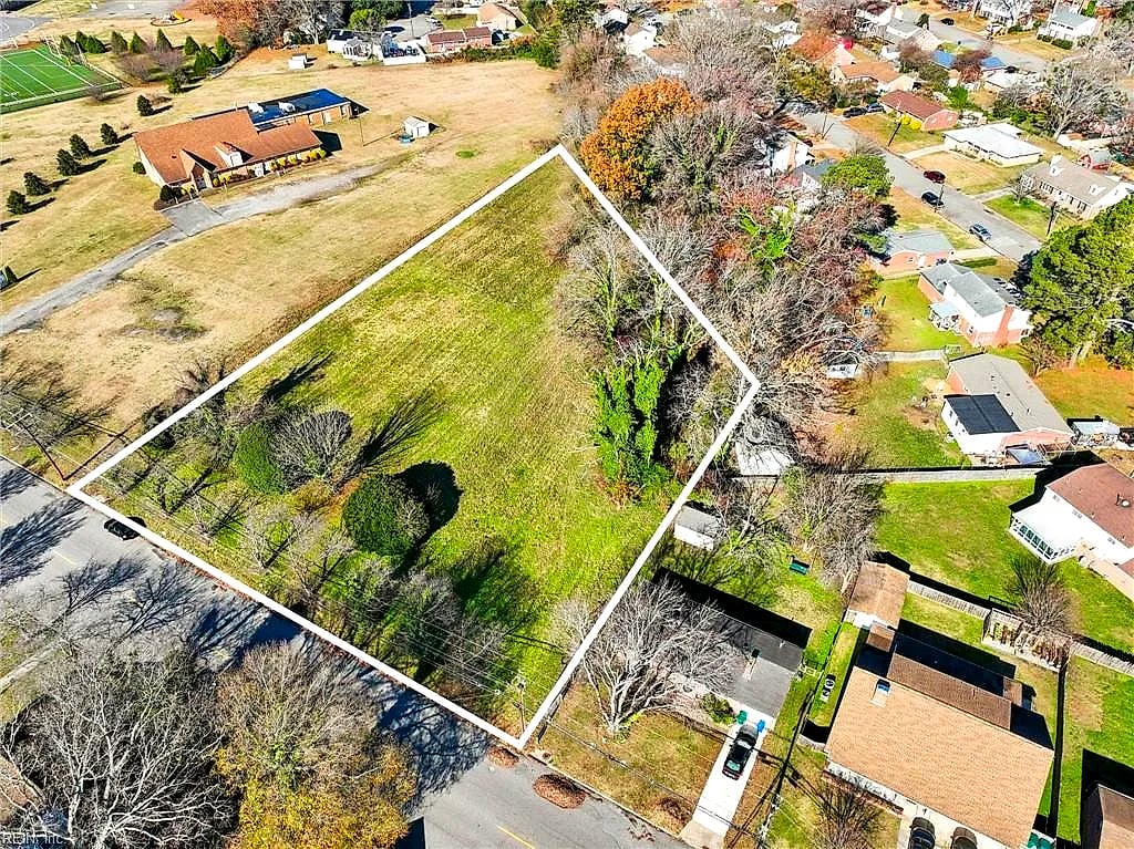 691 Dresden DR, Newport News — Land and Farms