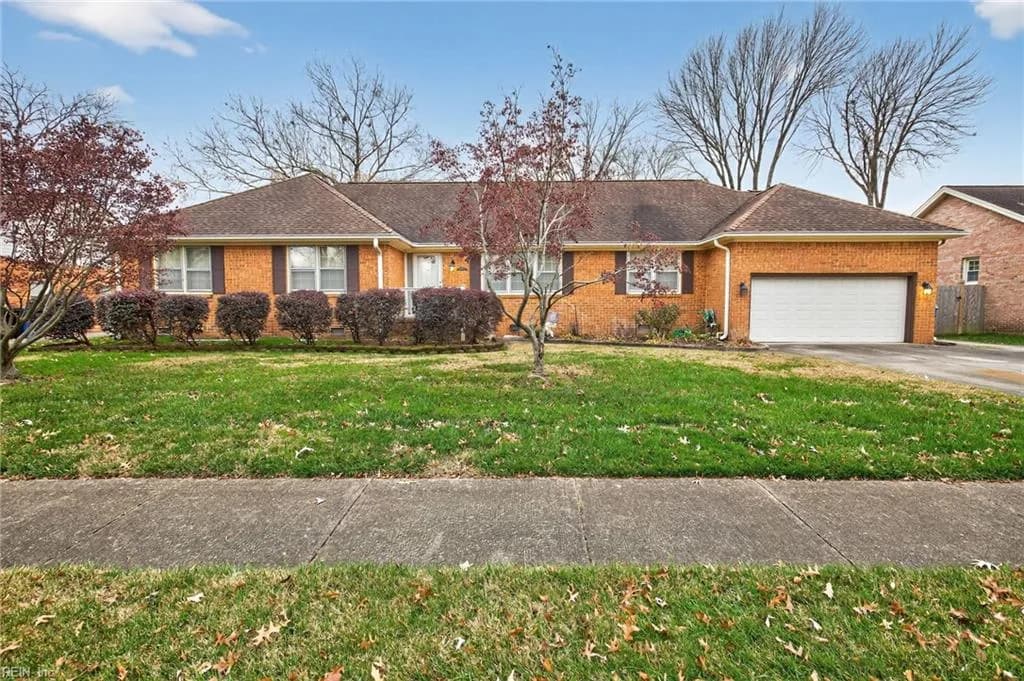 916 Timberlake DR, VIRGINIA BEACH VA 23464 - Main photo