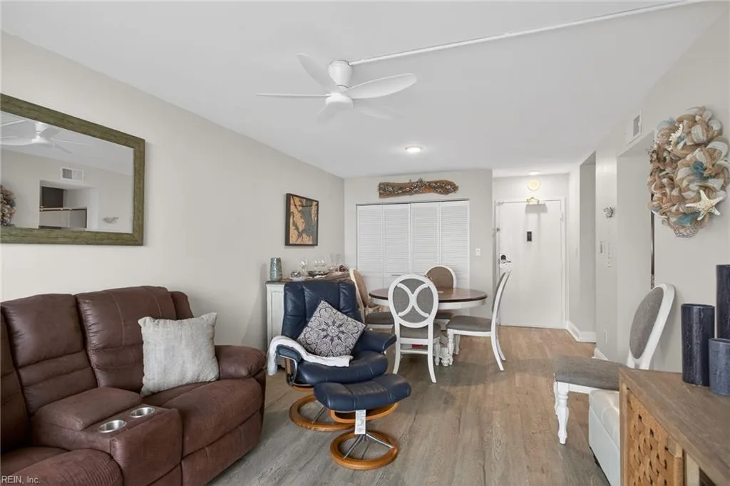 3288 Page AVE #1214, VIRGINIABEACH VA 23451
