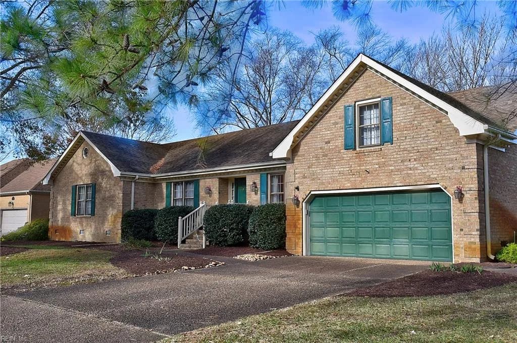 1924 Grayfalcon DR, NORFOLK VA 23518 - Photo 4