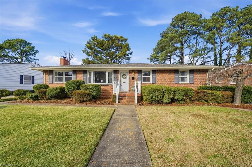 516 Woodview AVE, Norfolk — 4 bed Residential, 1,921 sqft