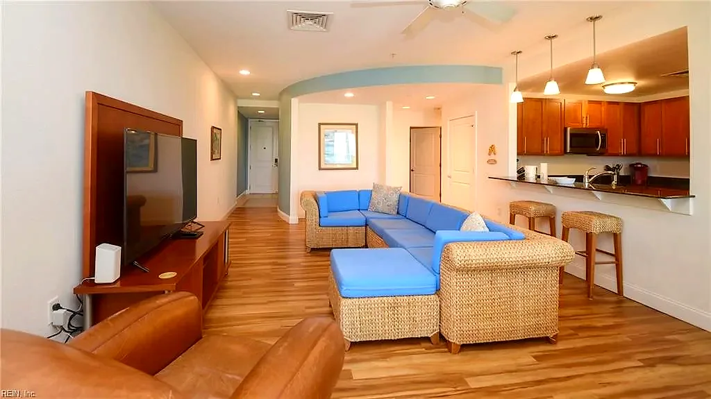 3700 Sandpiper RD #115, VIRGINIABEACH VA 23456 - Photo 5