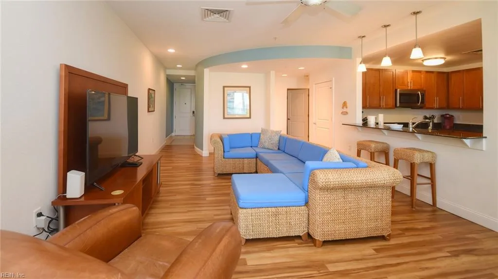 3700 Sandpiper RD #115, VIRGINIABEACH VA 23456 - Photo 5