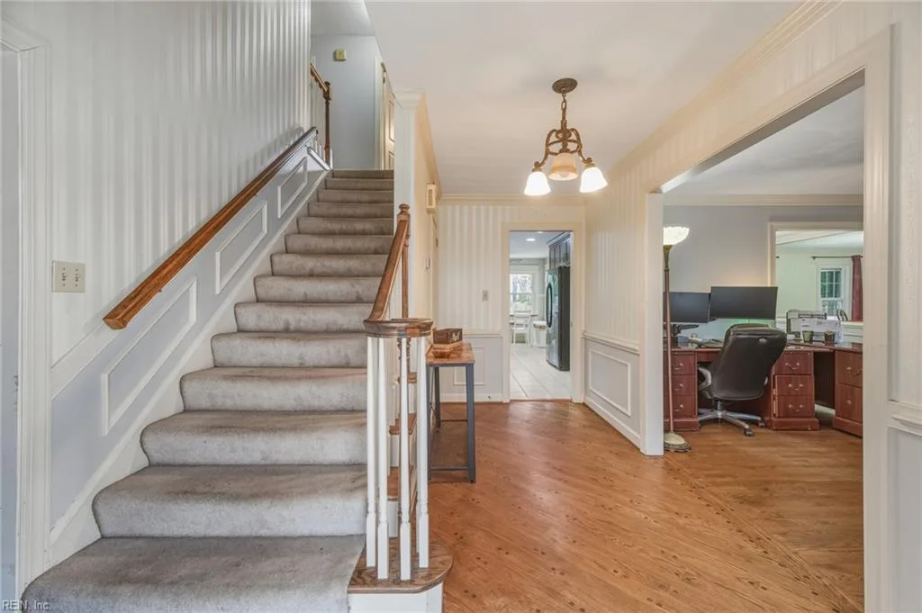 1121 Selwood DR, VIRGINIABEACH VA 23464 - Photo 5