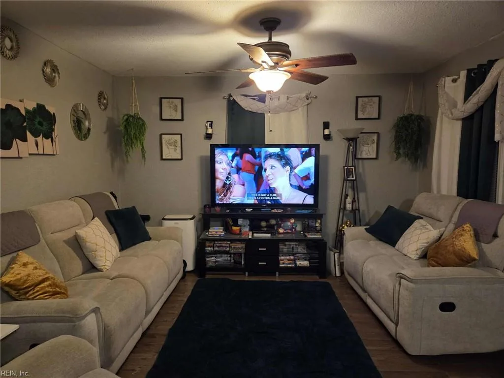 416 Worster AVE, HAMPTON VA 23669 - Photo 5