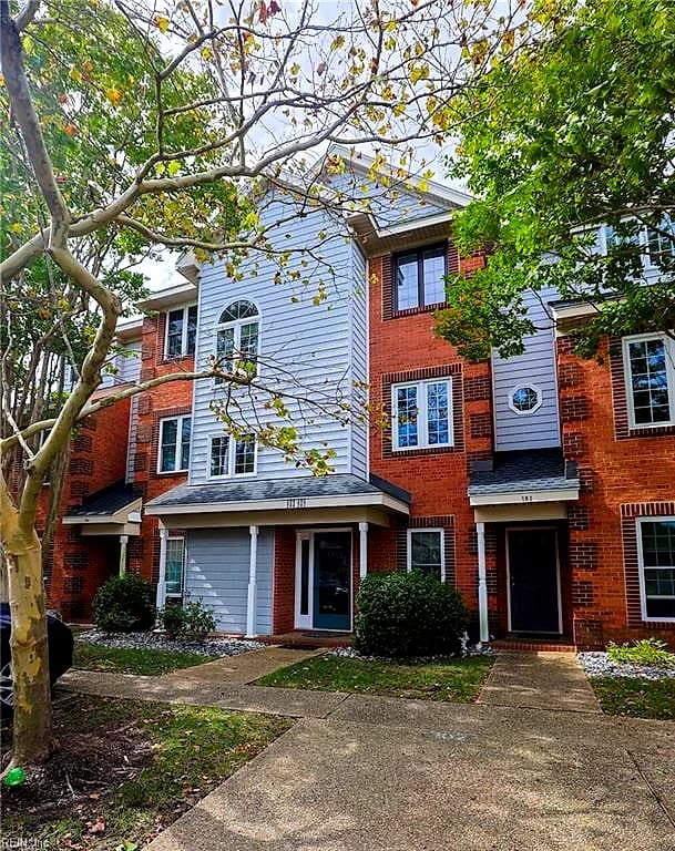 304 Mainsail DR #15, HAMPTON VA 23664 - Main photo