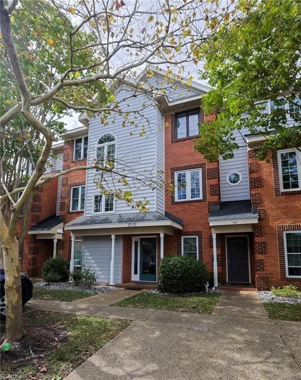 304 Mainsail DR #15, HAMPTON VA 23664 - Photo 2