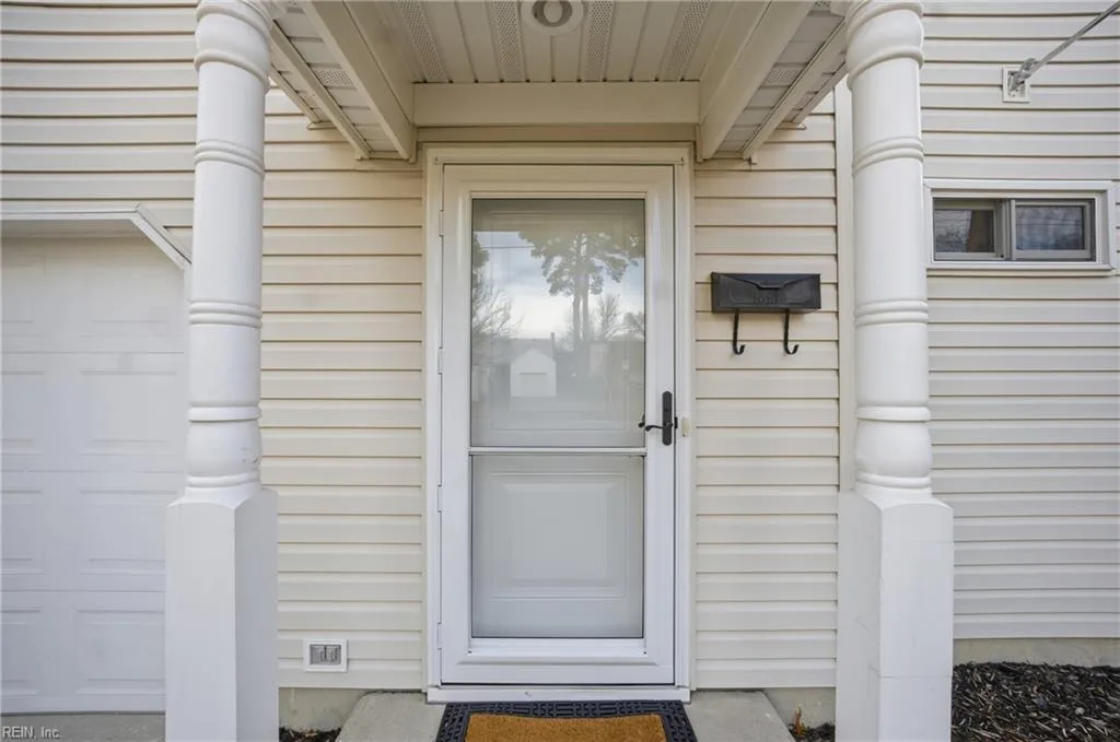 1337 Longwood DR, NORFOLK VA 23508 - Photo 4