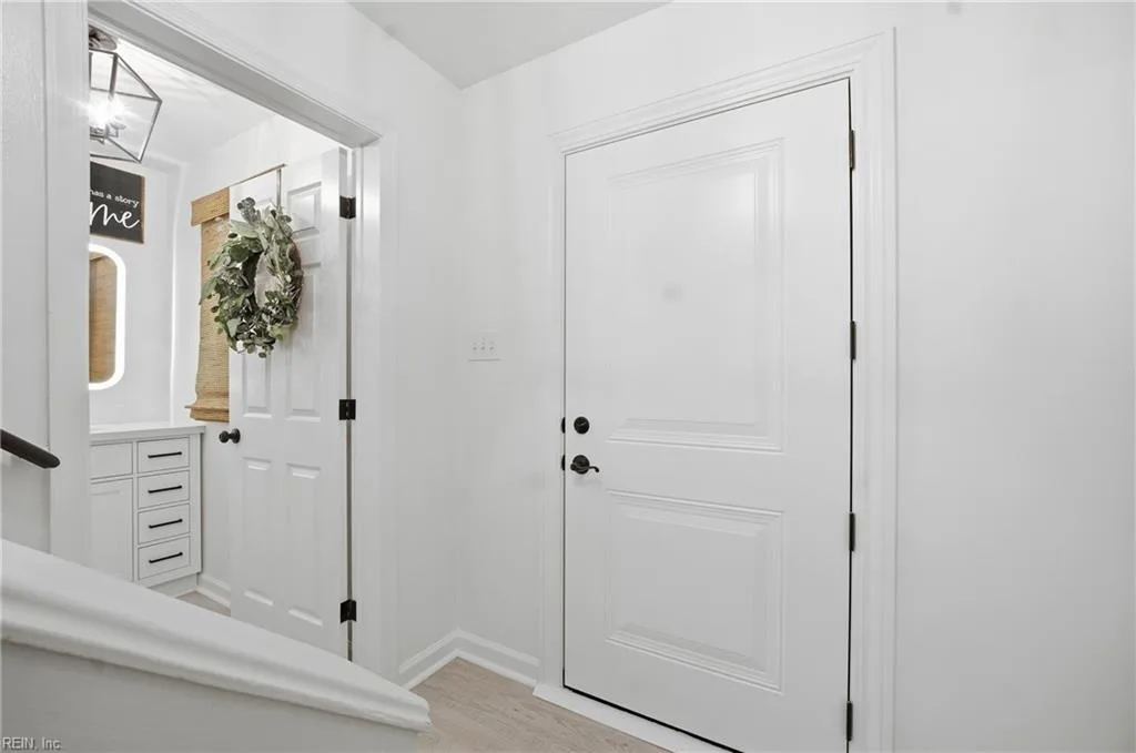1337 Longwood DR, NORFOLK VA 23508 - Photo 5