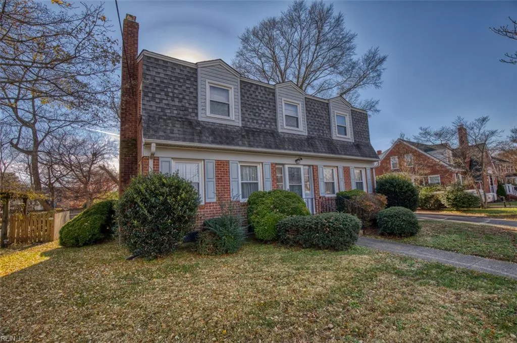 4012 Buchanan DR, Hampton — 4 bed Residential, 2,672 sqft