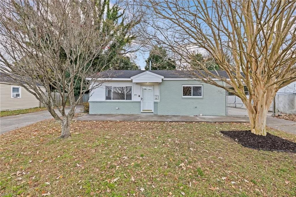 592 N Witchduck RD, Virginia Beach — 3 bed Residential, 950 sqft