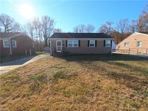 5301 Chestnut AVE, Newport News — 3 bed Residential, 1,460 sqft
