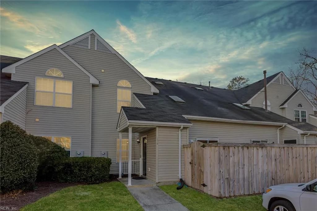 134 Nantucket PL, NEWPORTNEWS VA 23606 - Photo 2