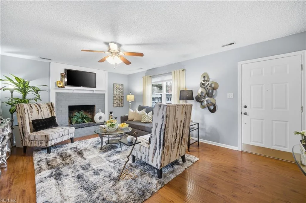 1617 Woodbriar LN, Chesapeake — 3 bed Residential, 1,209 sqft