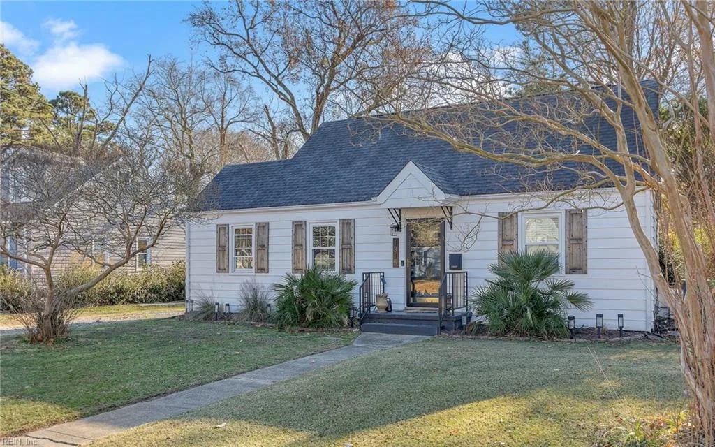 1315 Sunset DR, Norfolk — 4 bed Residential, 1,590 sqft