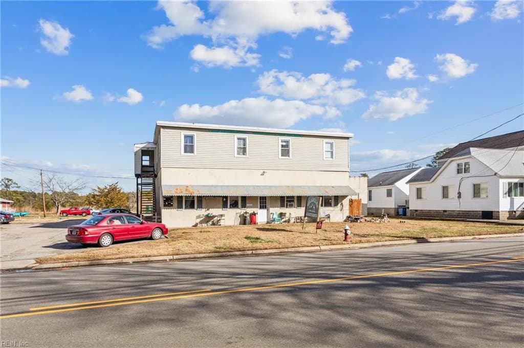 1221 Poquoson AVE, POQUOSON VA 23662 - Photo 2