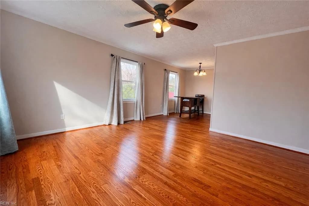 201 Courtney DR, HAMPTON VA 23669 - Photo 3