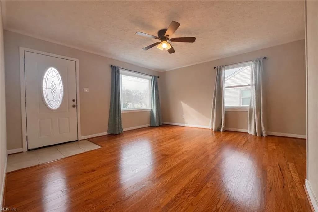 201 Courtney DR, HAMPTON VA 23669 - Photo 5