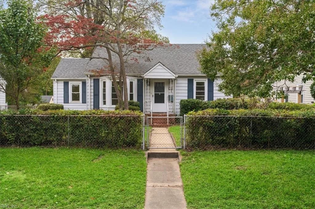 8909 Stratford ST, NORFOLK VA 23503 - Main photo