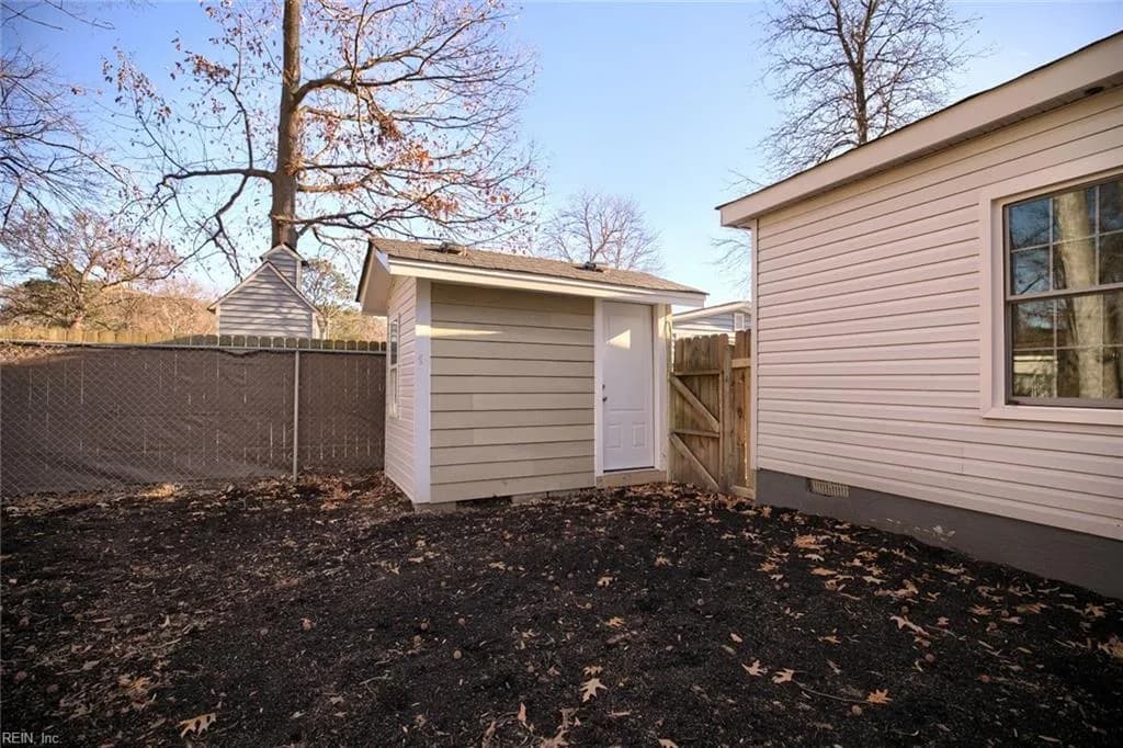 104 Blackwood CT, YORKTOWN VA 23693 - Photo 5