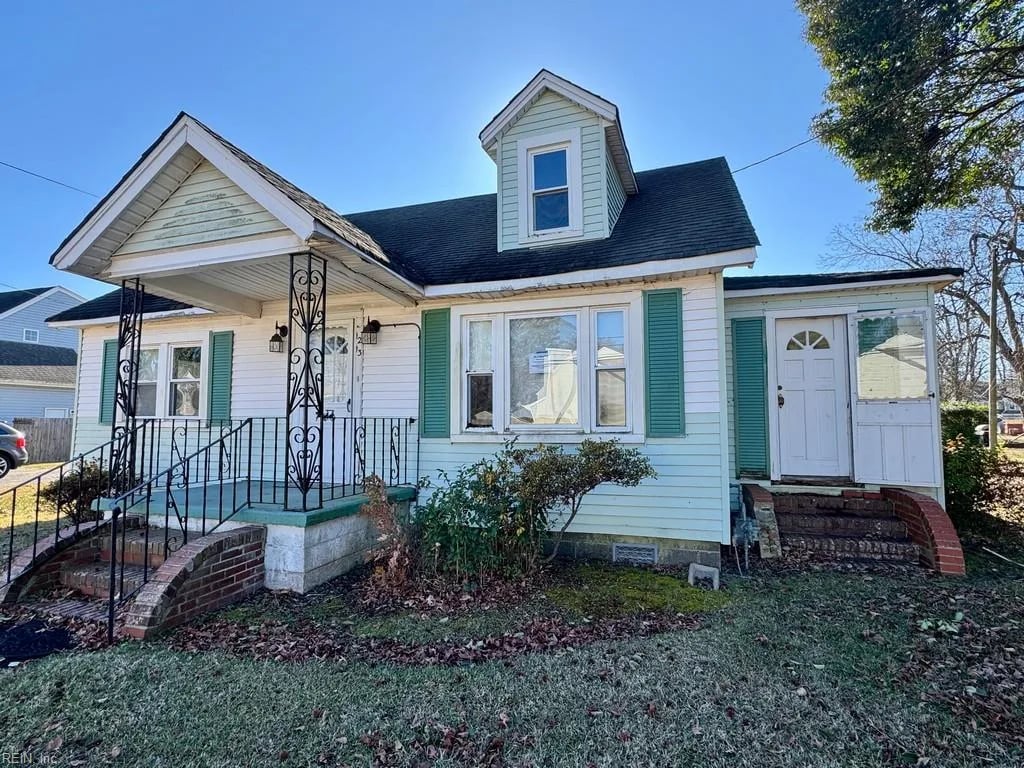 1213 Fentress RD, Chesapeake — 4 bed Residential, 1,856 sqft