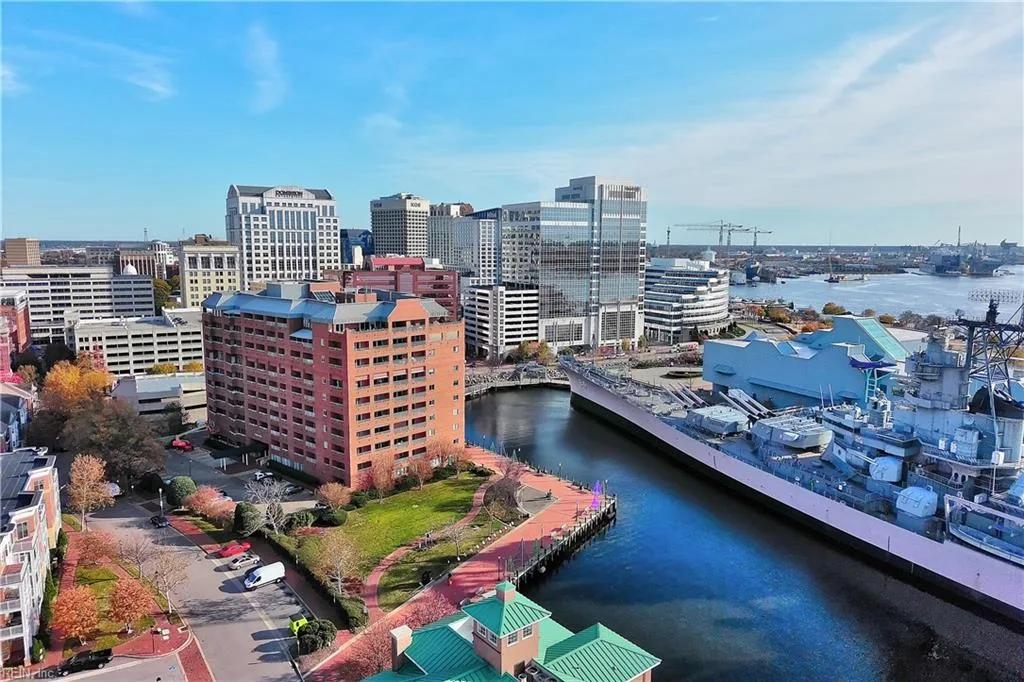 215 Brooke Avenue NONE #802, NORFOLK VA 23510