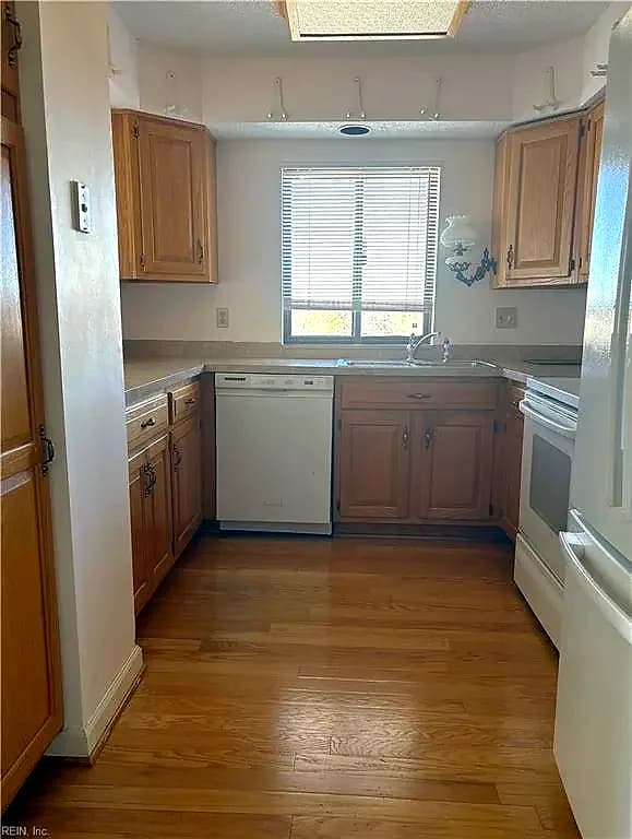 7501 River RD #5G, NEWPORTNEWS VA 23607 - Photo 5