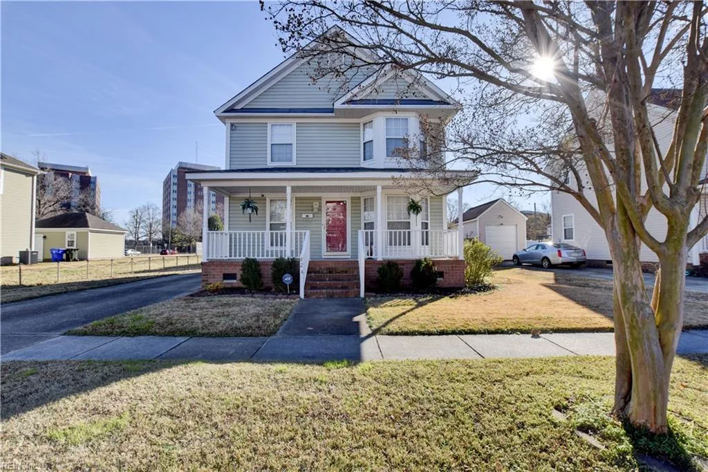 824 Marshall AVE, Norfolk — 3 bed Residential, 1,584 sqft