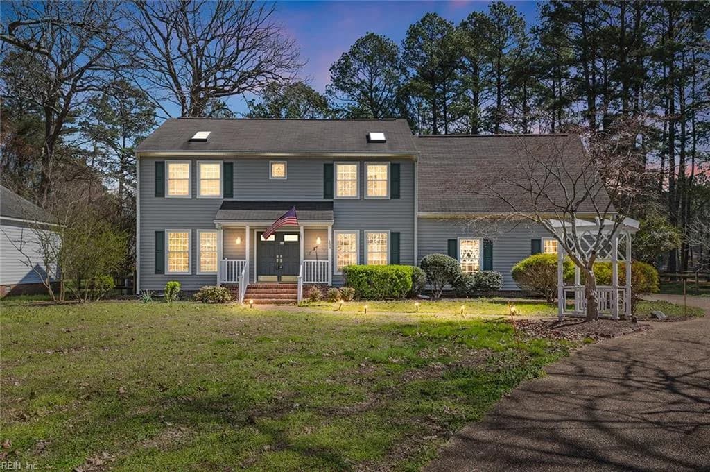 134 Winders LN, YORKTOWN VA 23692 - Main photo