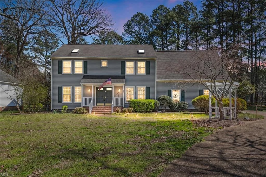 134 Winders LN, Yorktown — 3 bed Residential, 2,465 sqft