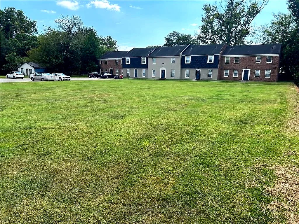 14375 Old Courthouse WAY, NEWPORT NEWS VA 23608