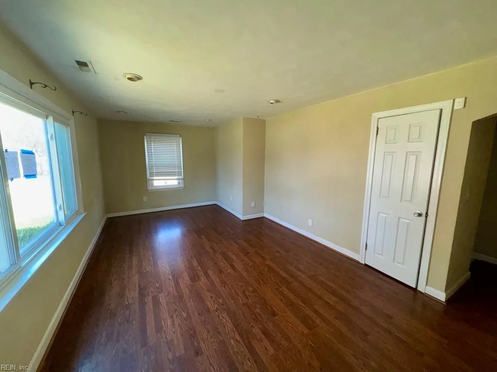 6618 Palem RD, NORFOLK VA 23513 - Photo 5