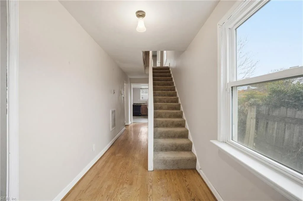1408 Wilson RD, NORFOLK VA 23523 - Photo 3