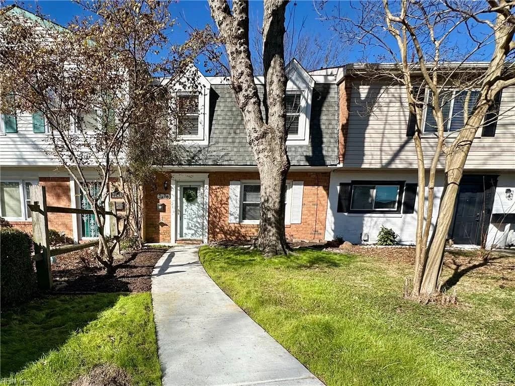 2240 Chadwick DR, VIRGINIABEACH VA 23454 - Photo 2