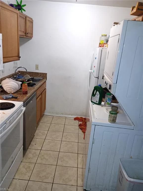1678 Darren CIR, PORTSMOUTH VA 23701 - Photo 4