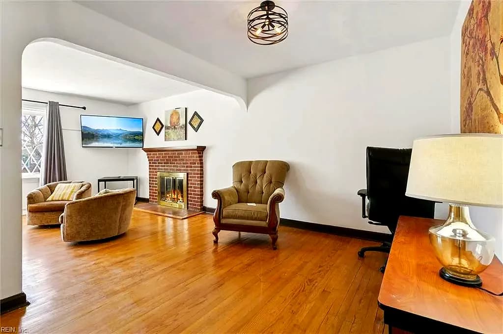 66 Cline DR, HAMPTON VA 23666 - Photo 5