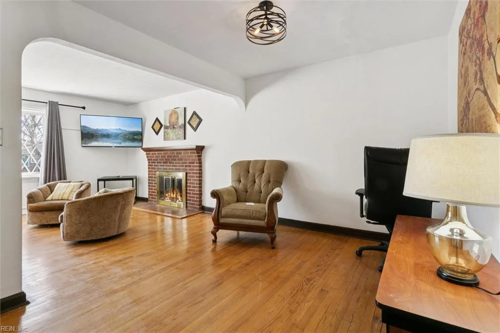 66 Cline DR, HAMPTON VA 23666 - Photo 5