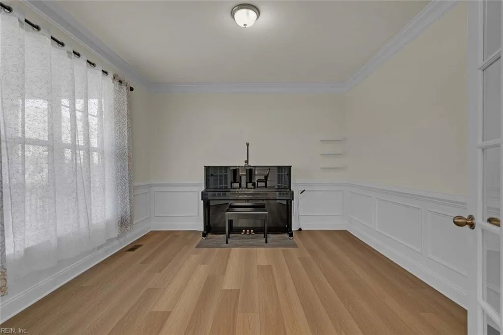5109 Shoreline CT, WILLIAMSBURG VA 23185 - Photo 5