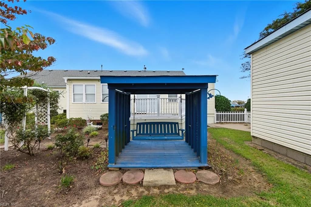 102 Wade AVE, KNOTTSISLAND NC 27950 - Photo 5