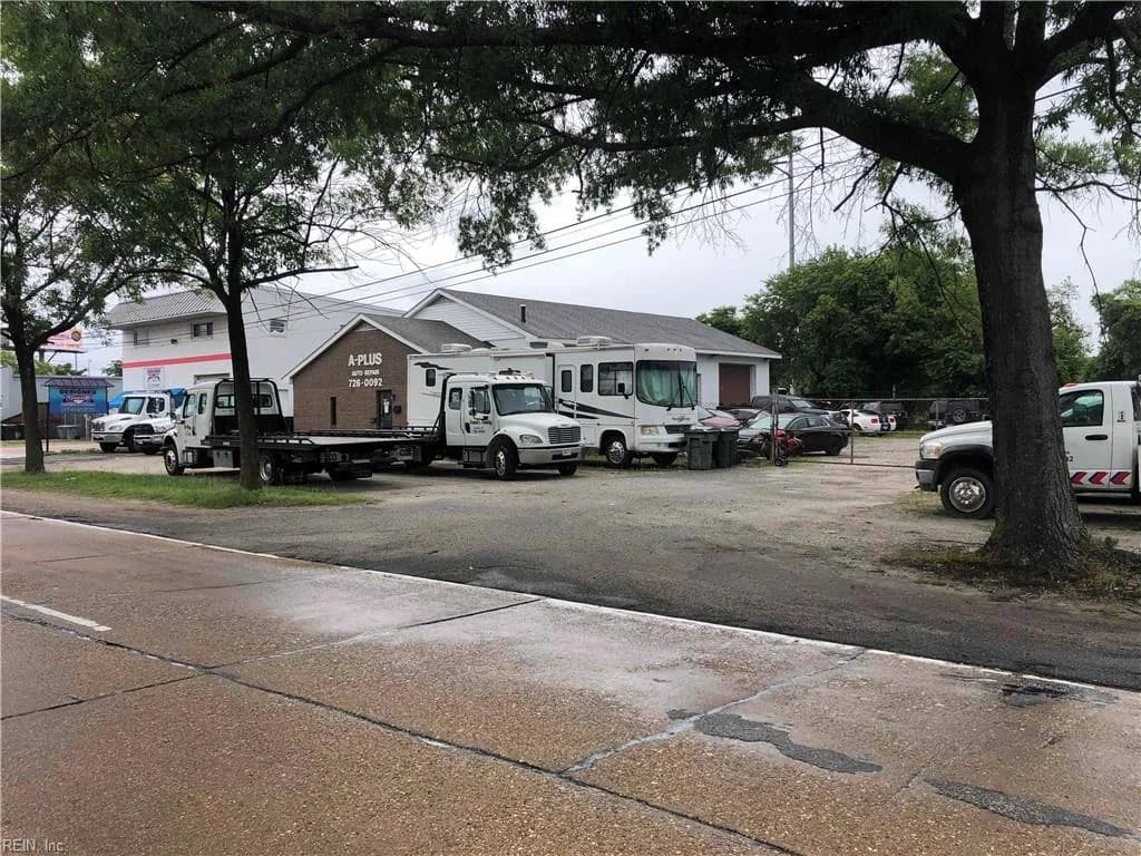 2512 W Pembroke AVE, HAMPTON VA 23661 - Photo 3