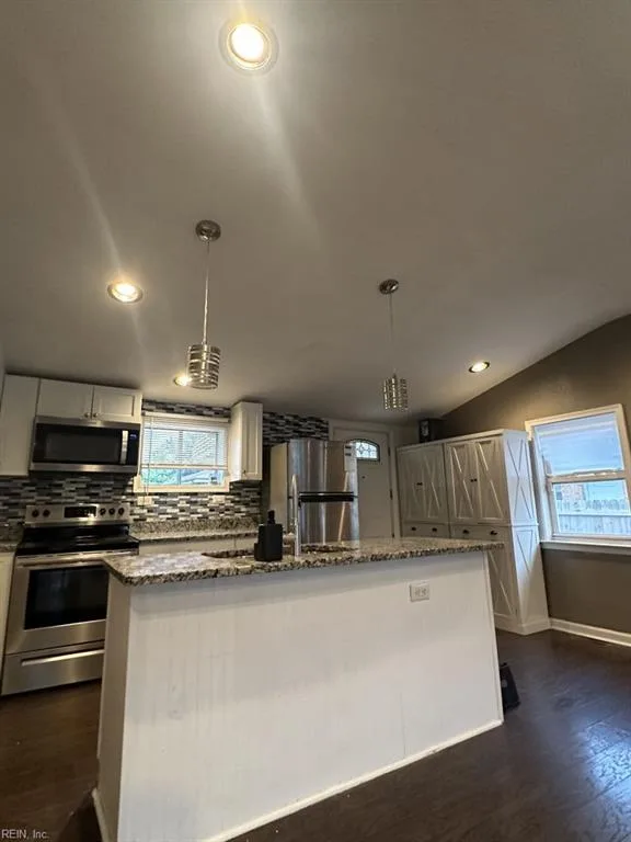 306 Phillips AVE, PORTSMOUTH VA 23707 - Photo 4