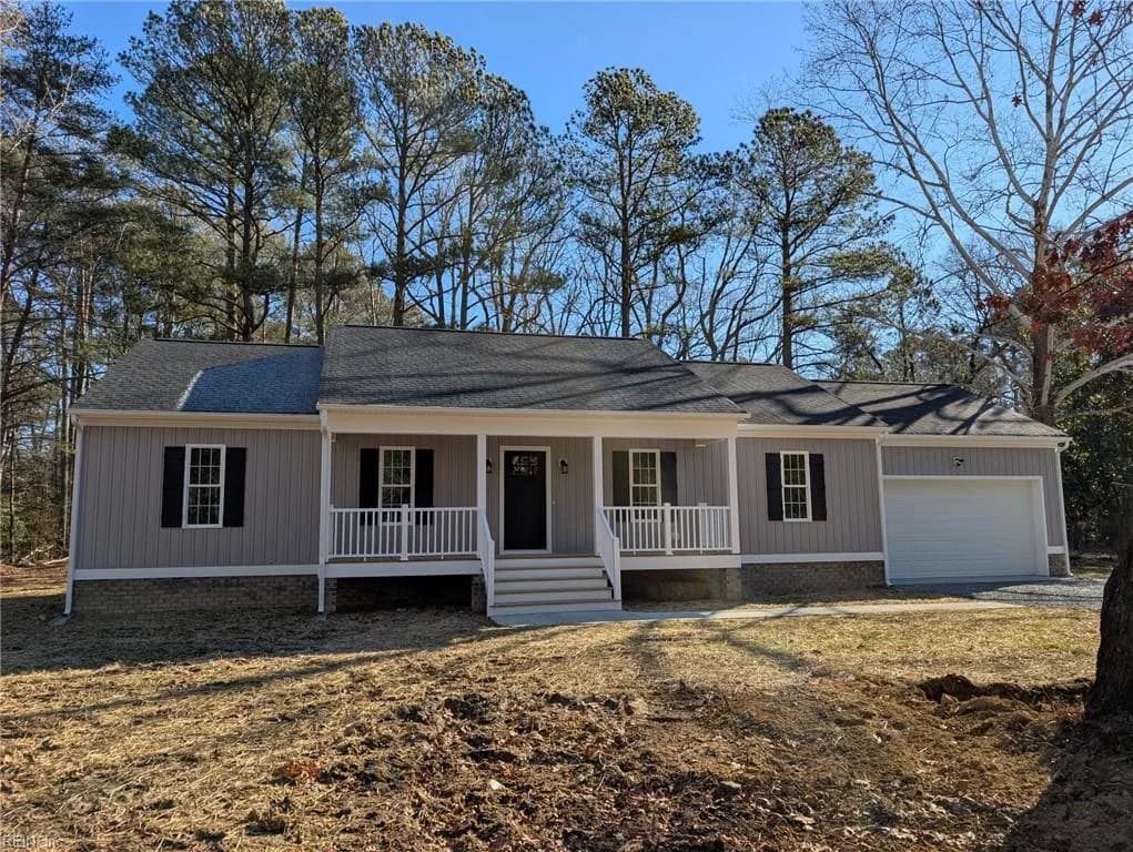 9135 George Washington HWY, GLOUCESTER VA 23061 - Main photo