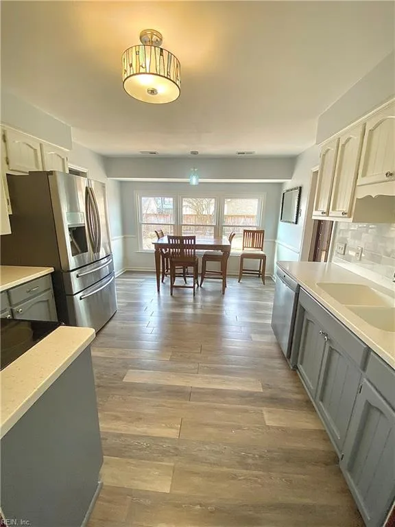 5232 Gale DR, Virginia Beach — 4 bed Residential, 1,800 sqft