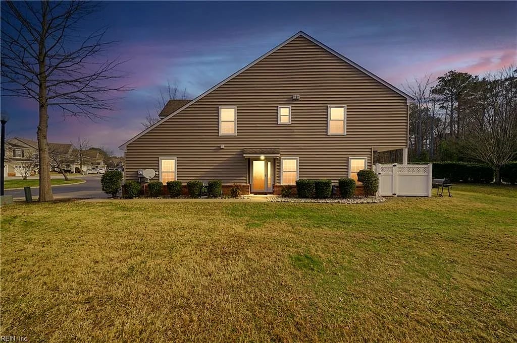 3770 Pear Orchard WAY, Suffolk — 3 bed Residential, 1,726 sqft