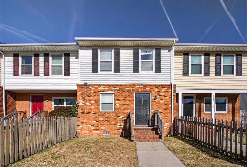 226 Greenbrier AVE, NORFOLK VA 23505 - Main photo