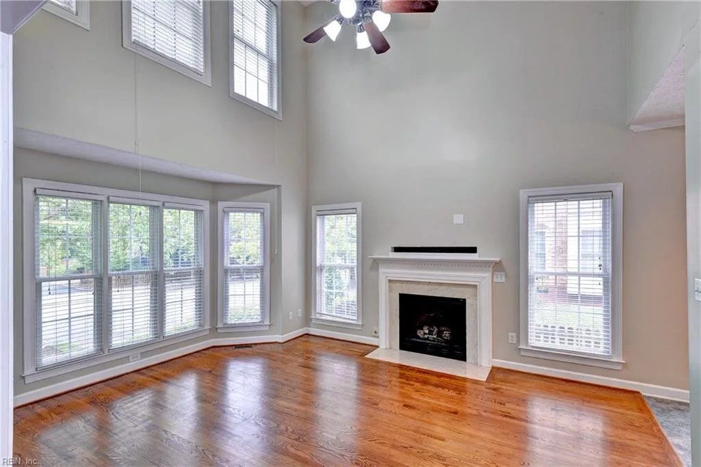 296 Walt Whitman AVE, NEWPORTNEWS VA 23606 - Photo 4