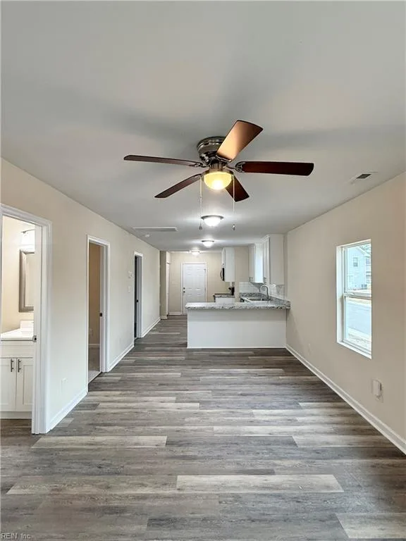 121 S 10TH ST, SUFFOLK VA 23434 - Photo 3