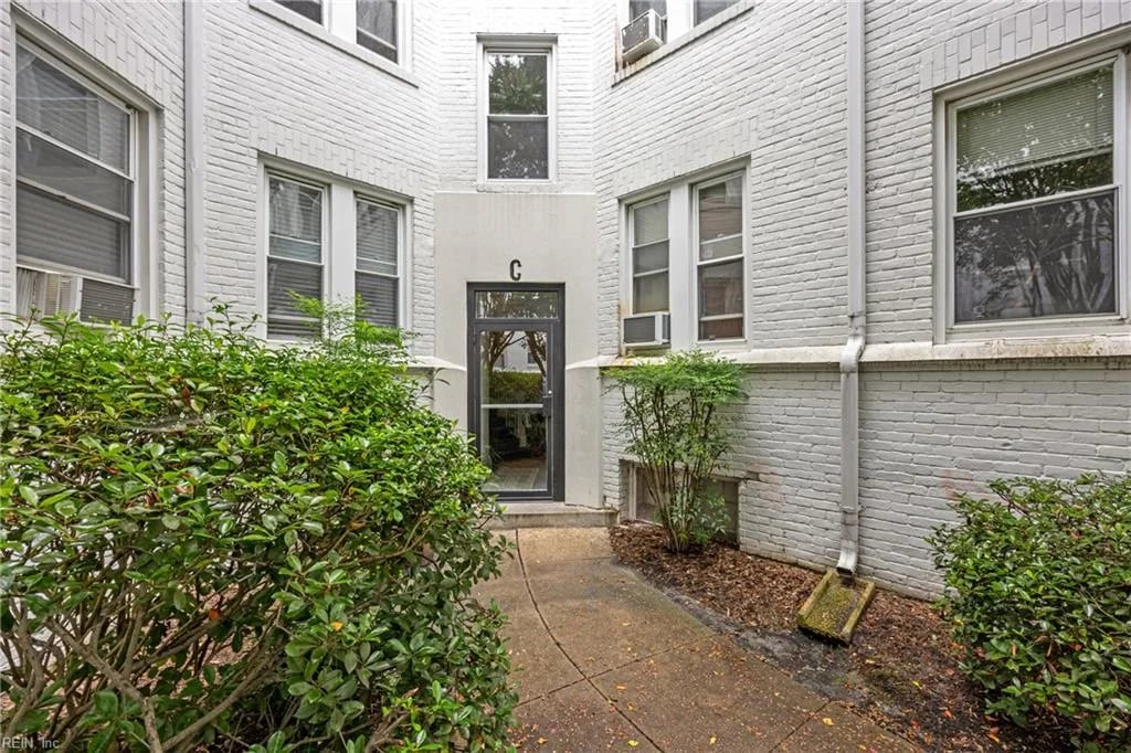 800 Princess Anne RD #C 6, Norfolk — 1 bed Residential, 1,018 sqft